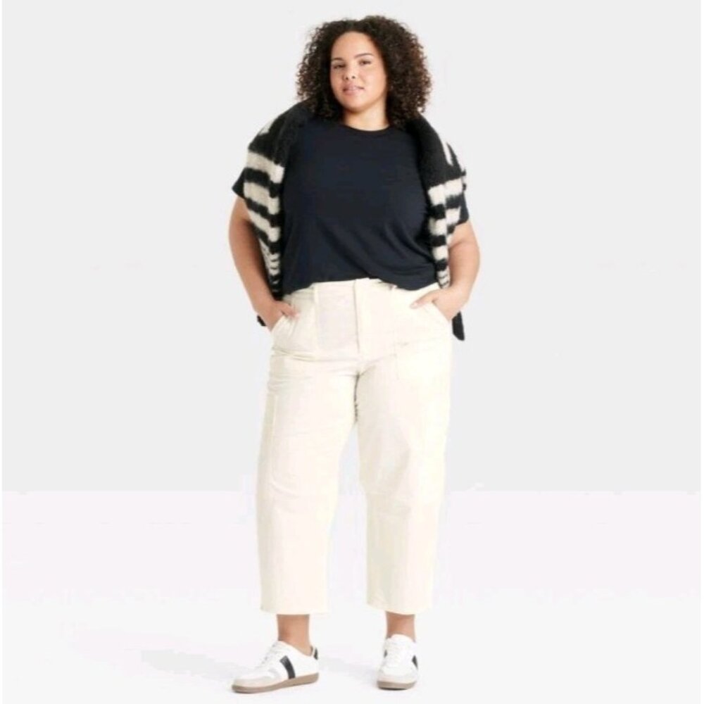 Mid-Rise Barrel Leg Cargo Pants Ivory Universal Thread Women's Juniors 17 XL